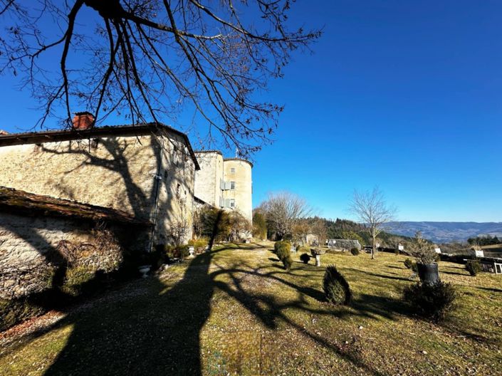 Image No.17-16 Bed Chateaux for sale