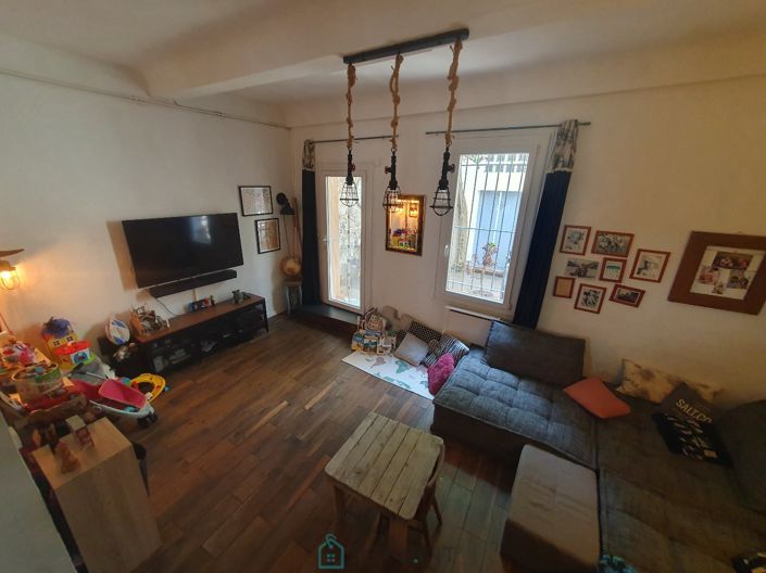 Image No.1-3 Bed House for sale