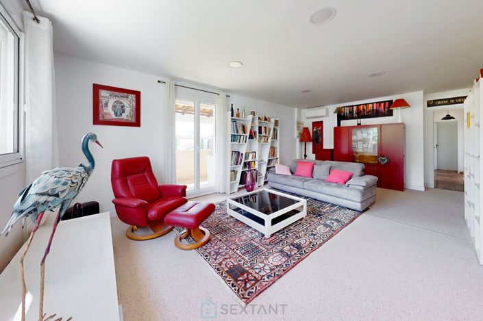 Image No.19-5 Bed Villa for sale