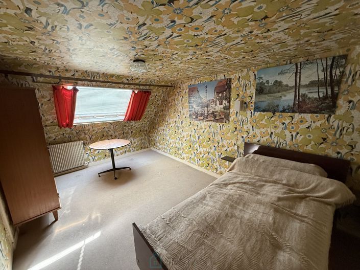 Image No.7-5 Bed House for sale