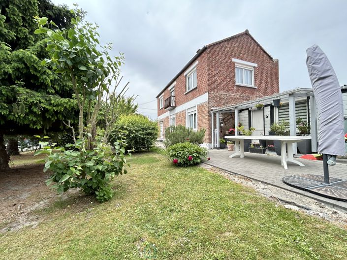 Image No.10-3 Bed House for sale