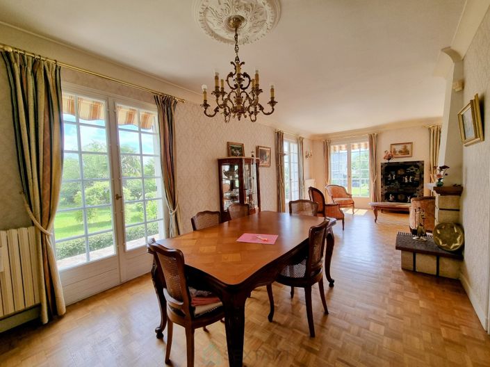 Image No.6-Propriété de 5 chambres à vendre à Feytiat