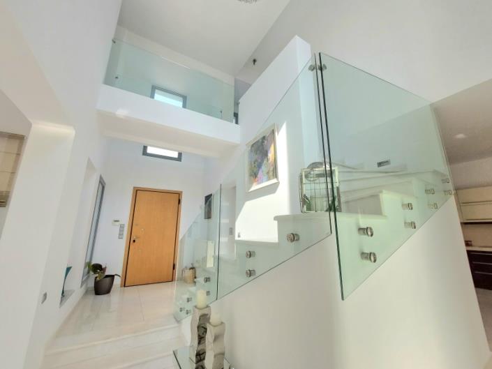 Image No.17-5 Bed Villa for sale