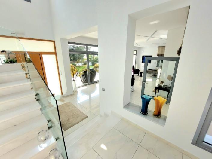 Image No.20-5 Bed Villa for sale