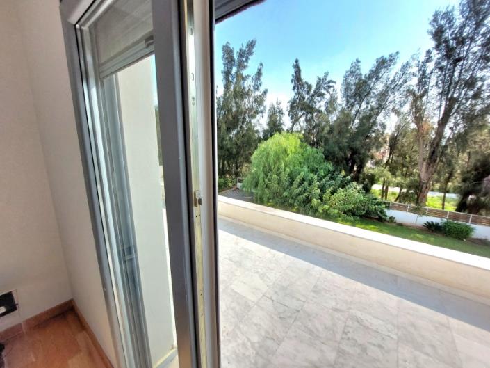 Image No.38-5 Bed Villa for sale