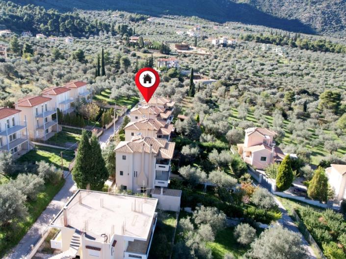 Image No.8-Maison de 4 chambres à vendre à Derveni