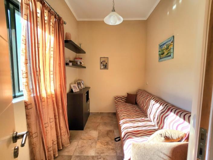 Image No.21-Maison de 4 chambres à vendre à Derveni