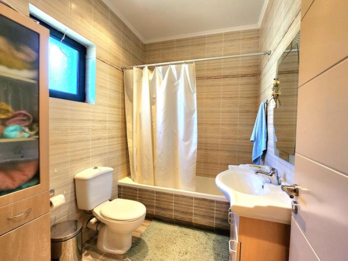 Image No.24-Maison de 4 chambres à vendre à Derveni