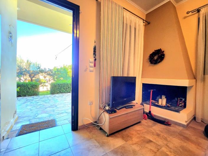 Image No.12-Maison de 4 chambres à vendre à Derveni