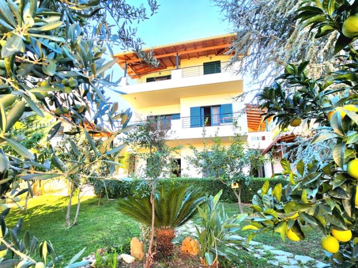 Image No.2-Maison de 4 chambres à vendre à Derveni