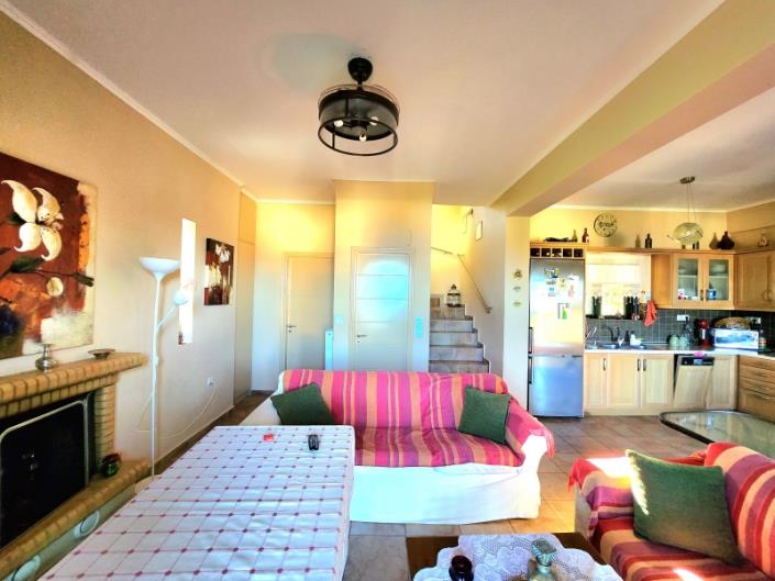 Image No.16-Maison de 4 chambres à vendre à Derveni