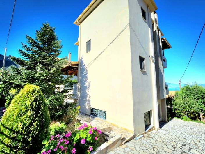 Image No.30-Maison de 4 chambres à vendre à Derveni