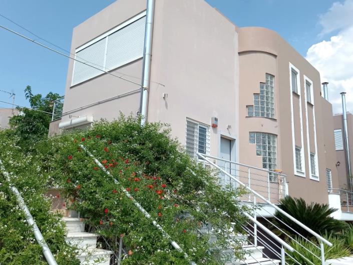 Image No.9-4 Bed Maisonette for sale