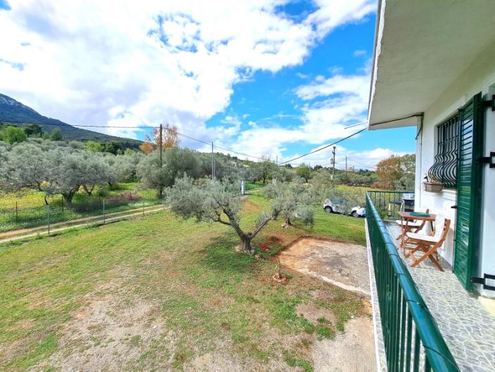 Image No.25-2 Bed Country House for sale