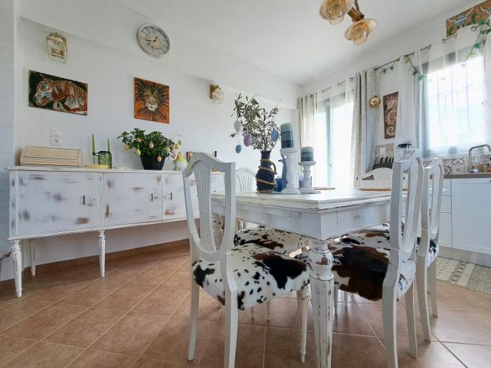 Image No.6-2 Bed Country House for sale