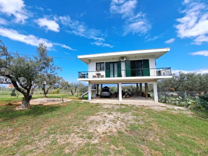 Image No.1-2 Bed Country House for sale