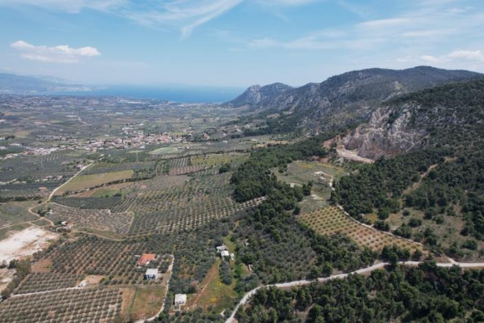 Image No.31-2 Bed Country House for sale