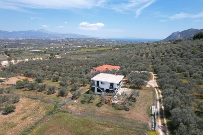 Image No.36-2 Bed Country House for sale