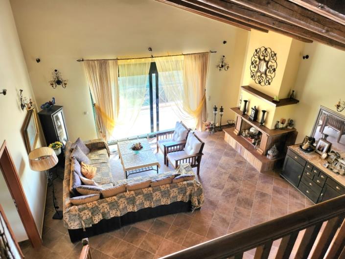 Image No.11-5 Bed House for sale