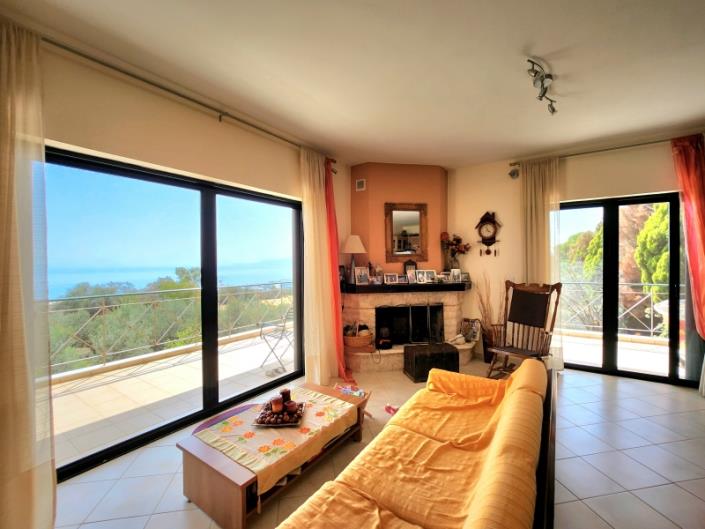 Image No.17-5 Bed House for sale