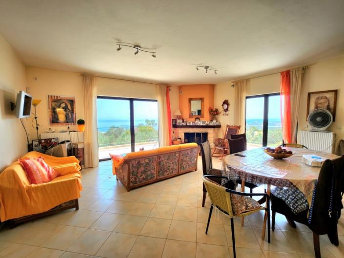 Image No.20-5 Bed House for sale