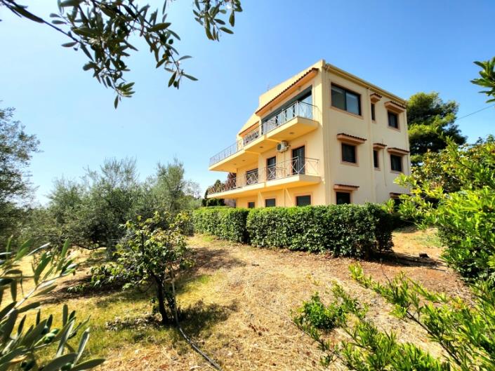 Image No.2-5 Bed House for sale