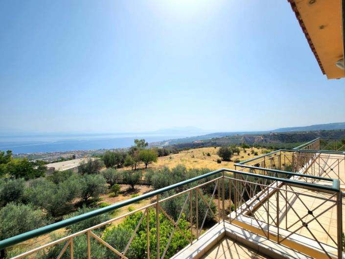 Image No.6-5 Bed House for sale