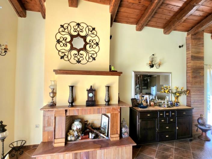 Image No.9-5 Bed House for sale