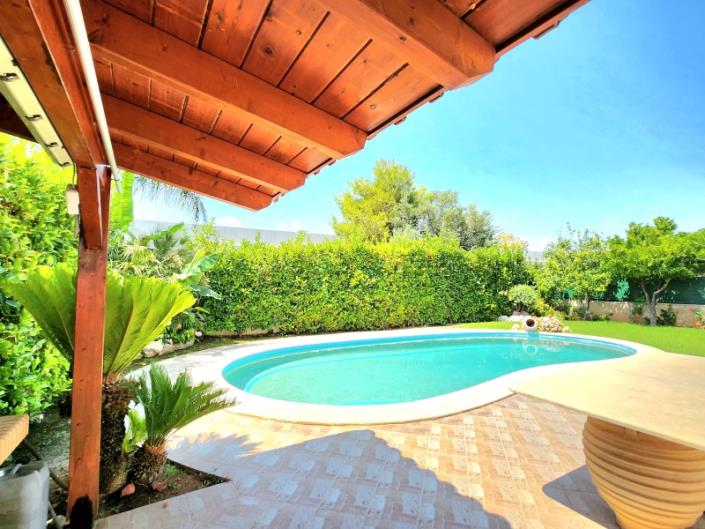 Image No.6-3 Bed House for sale