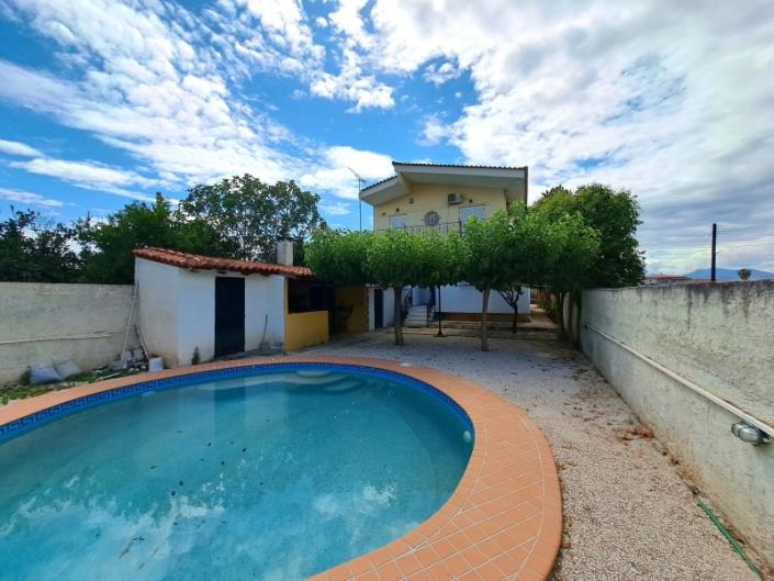 Image No.1-3 Bed House for sale