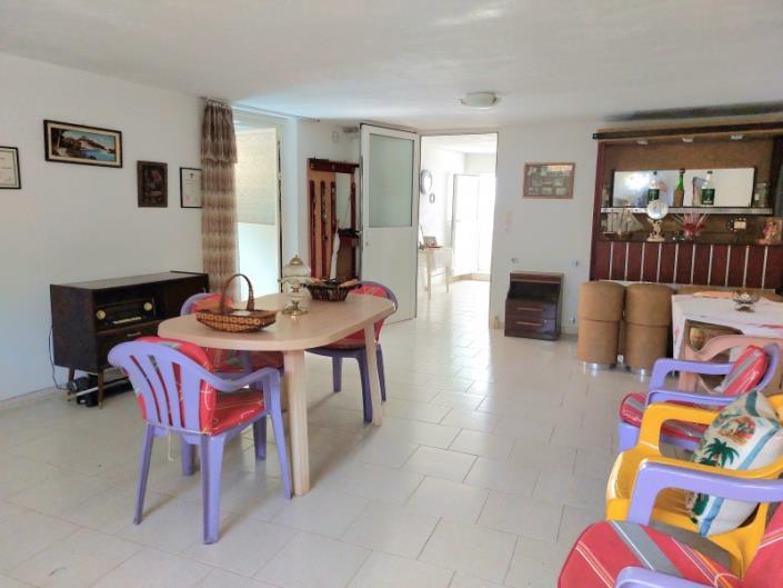 Image No.14-3 Bed House for sale