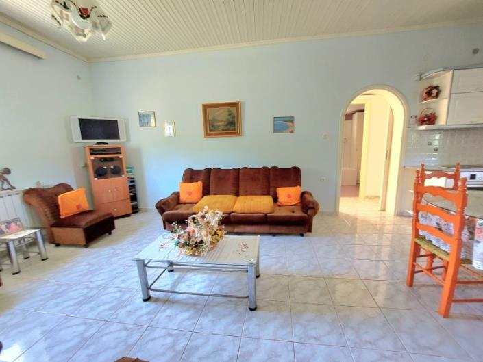 Image No.17-3 Bed House for sale