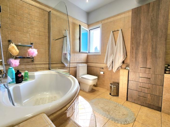 Image No.18-Maison / Villa de 4 chambres à vendre à Loutraki