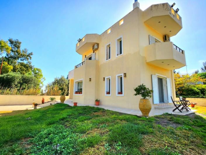 Image No.8-Maison / Villa de 4 chambres à vendre à Loutraki