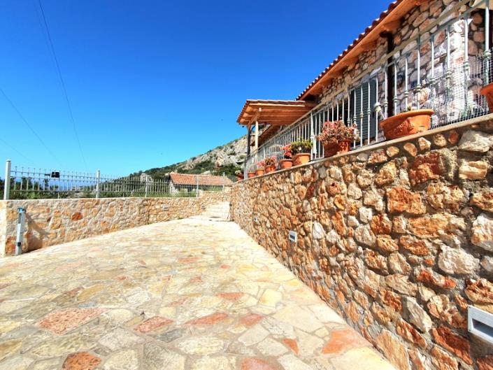 Image No.6-2 Bed House/Villa for sale