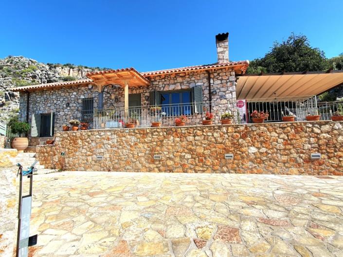 Image No.5-2 Bed House/Villa for sale