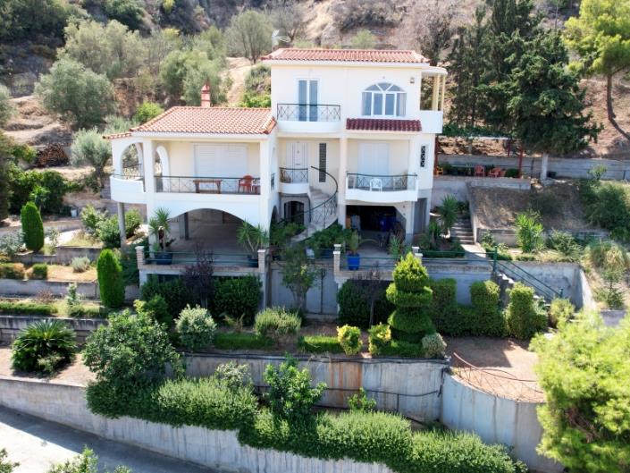Image No.1-3 Bed House for sale