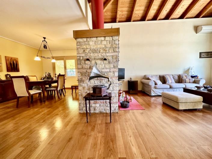 Image No.8-Maison de 5 chambres à vendre à Orea Eleni