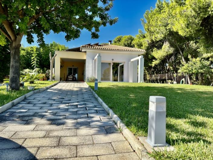 Image No.3-Maison de 5 chambres à vendre à Orea Eleni