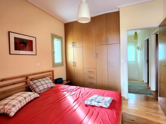 Image No.18-4 Bed House for sale