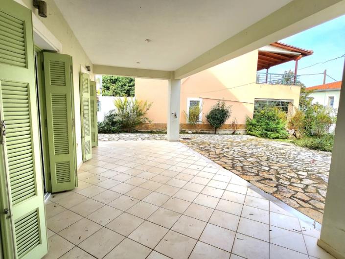 Image No.24-4 Bed House for sale