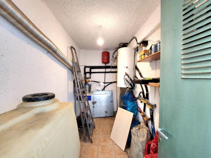 Image No.26-4 Bed House for sale