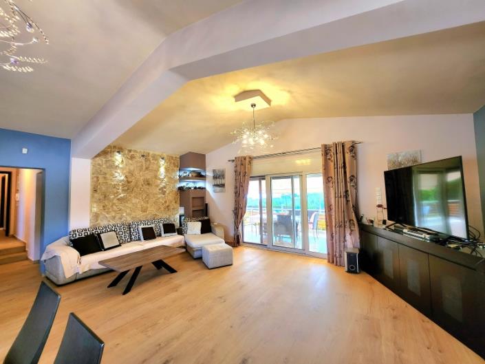 Image No.9-Maison de 5 chambres à vendre à Orea Eleni