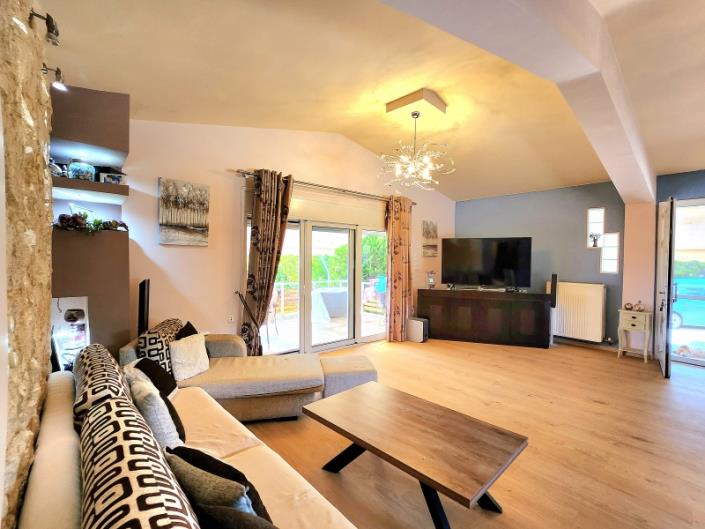 Image No.10-Maison de 5 chambres à vendre à Orea Eleni