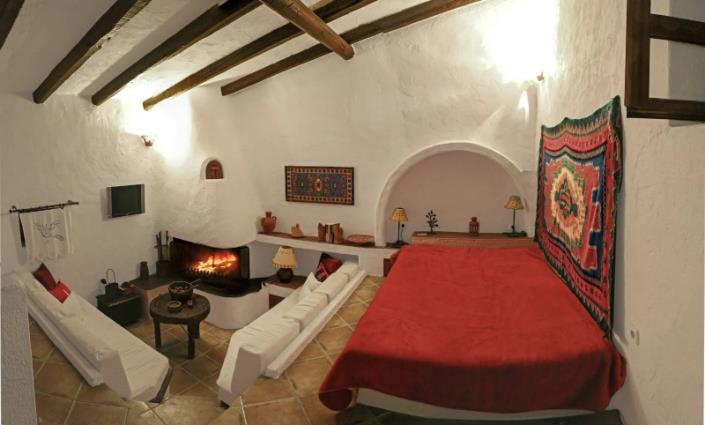 Image No.25-4 Bed House for sale