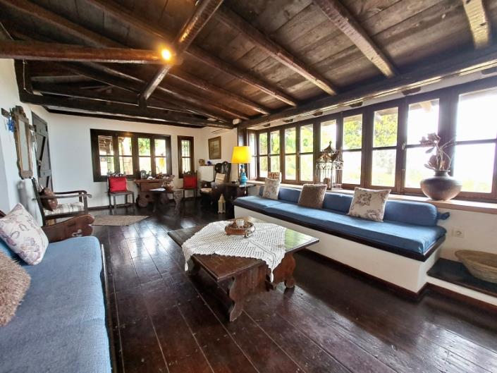 Image No.21-4 Bed House for sale