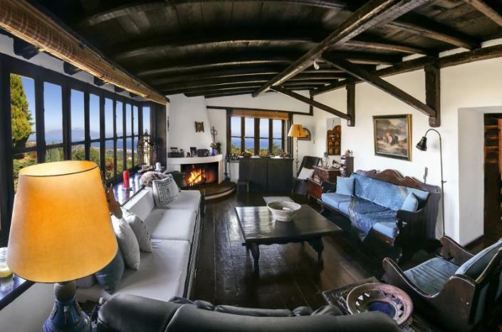 Image No.20-4 Bed House for sale