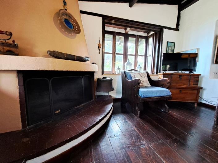 Image No.18-4 Bed House for sale