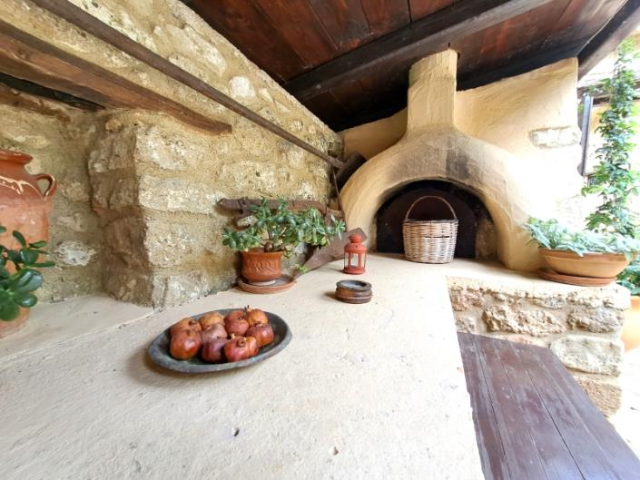 Image No.3-4 Bed House for sale