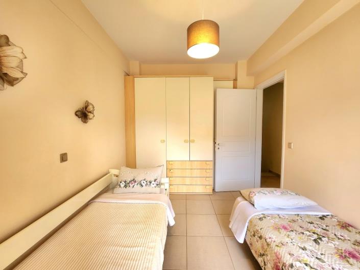 Image No.12-4 Bed Villa / Detached for sale